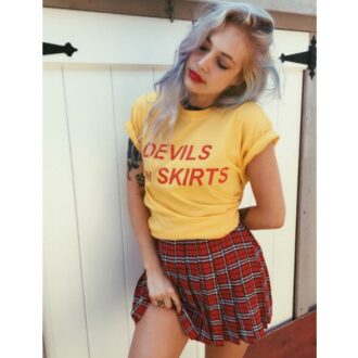 Дамска тениска Devils in skirts