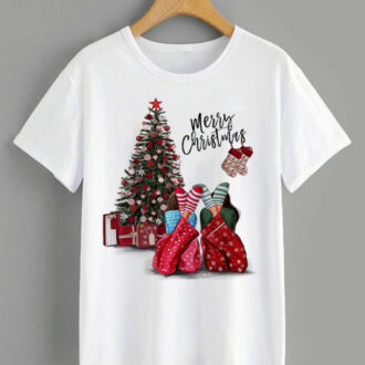 Дамска тениска Merry Christmas socks and tree