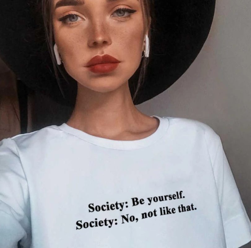 Дамска Тениска Society