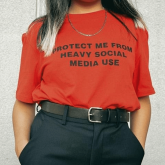 Дамска Тениска Protect Me From Social Media