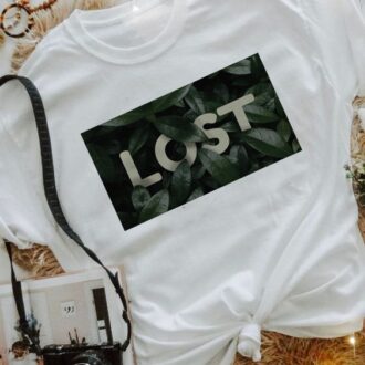 Дамска тениска Lost Leaves DTG