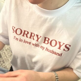 Дамска тениска Sorry Boys