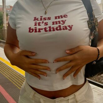 Кроп топ  KISS ME BIRTHDAY